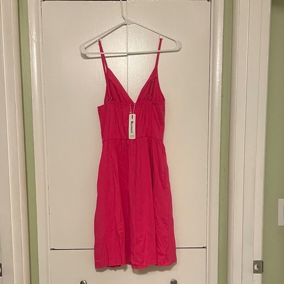 Pink Sleeveless Dress - NWT - Picture 3 of 4